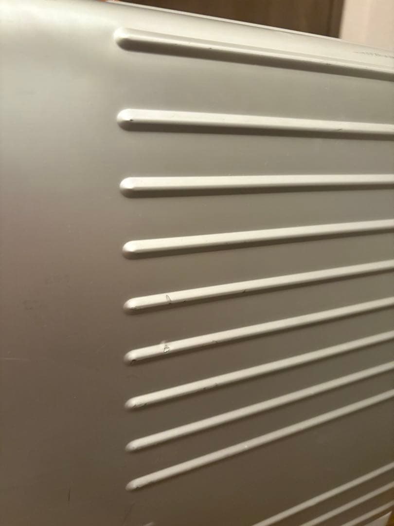 innovatorイノベーター アルミスーツケース スターリングシルバー 42L