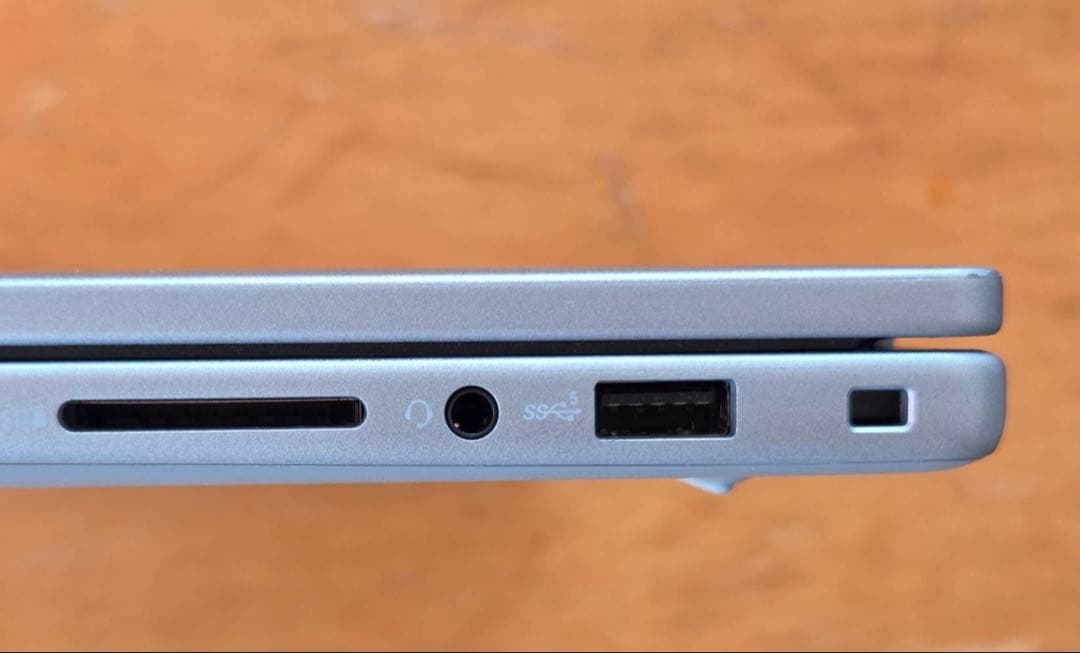 美品 Dell Inspiron 14 5445 Ryzen7 16GB 1TB