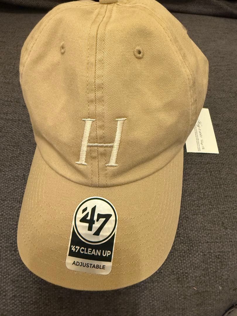 新品！！雅姫さん、AMERICANAコラボロゴキャップ ベージュ