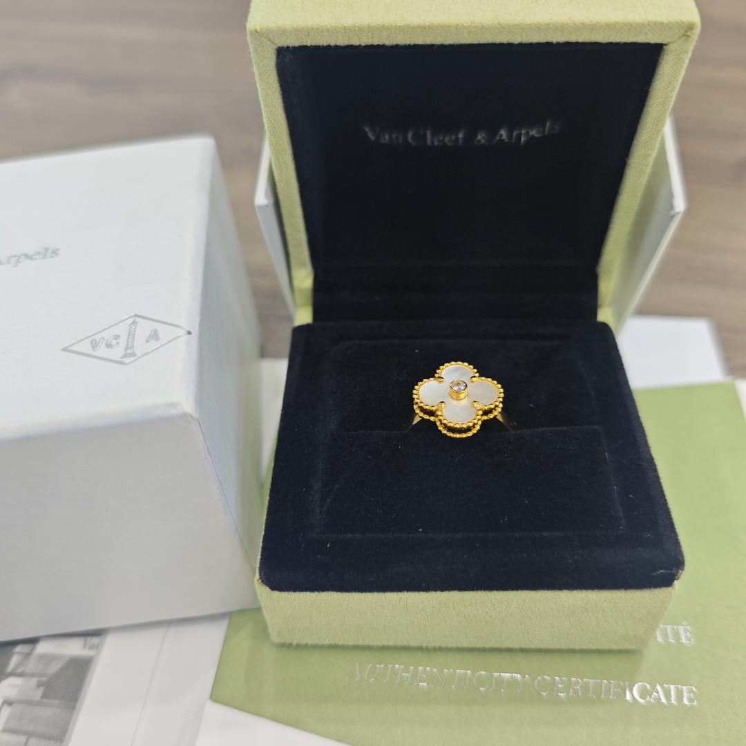 美品 ヴィンテージアルハンブラ マザーオブパール 指輪