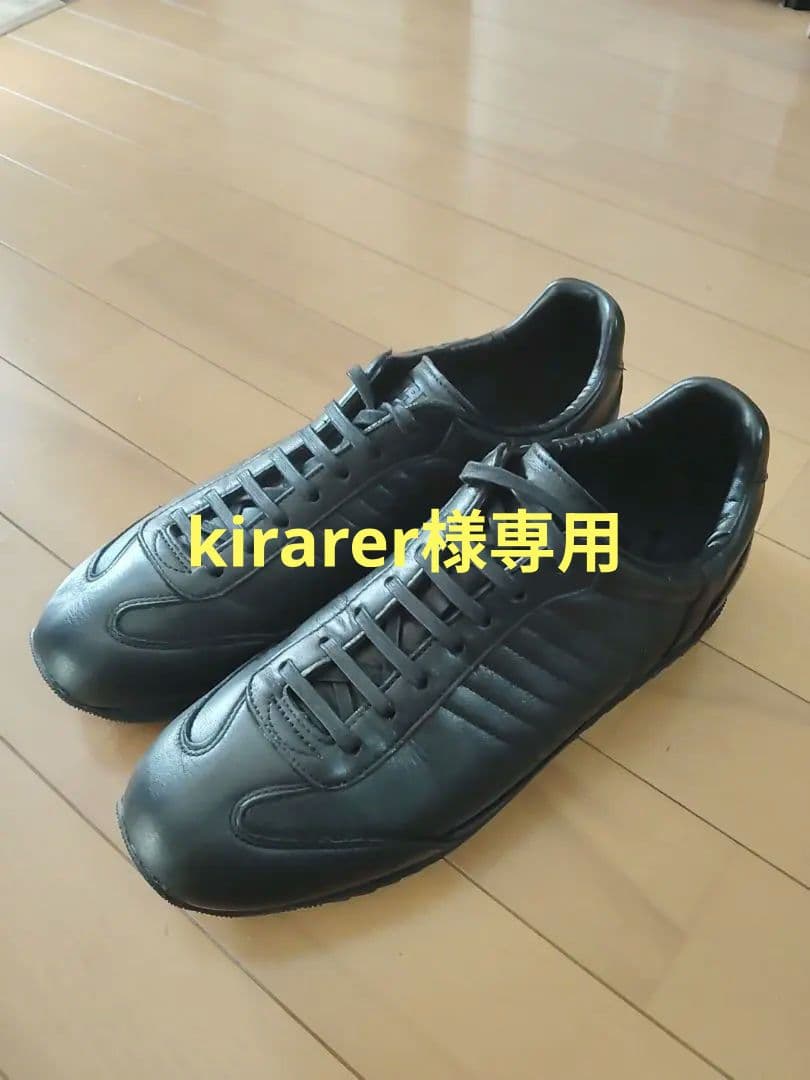 ブラックレザー スリムフィット スニーカー