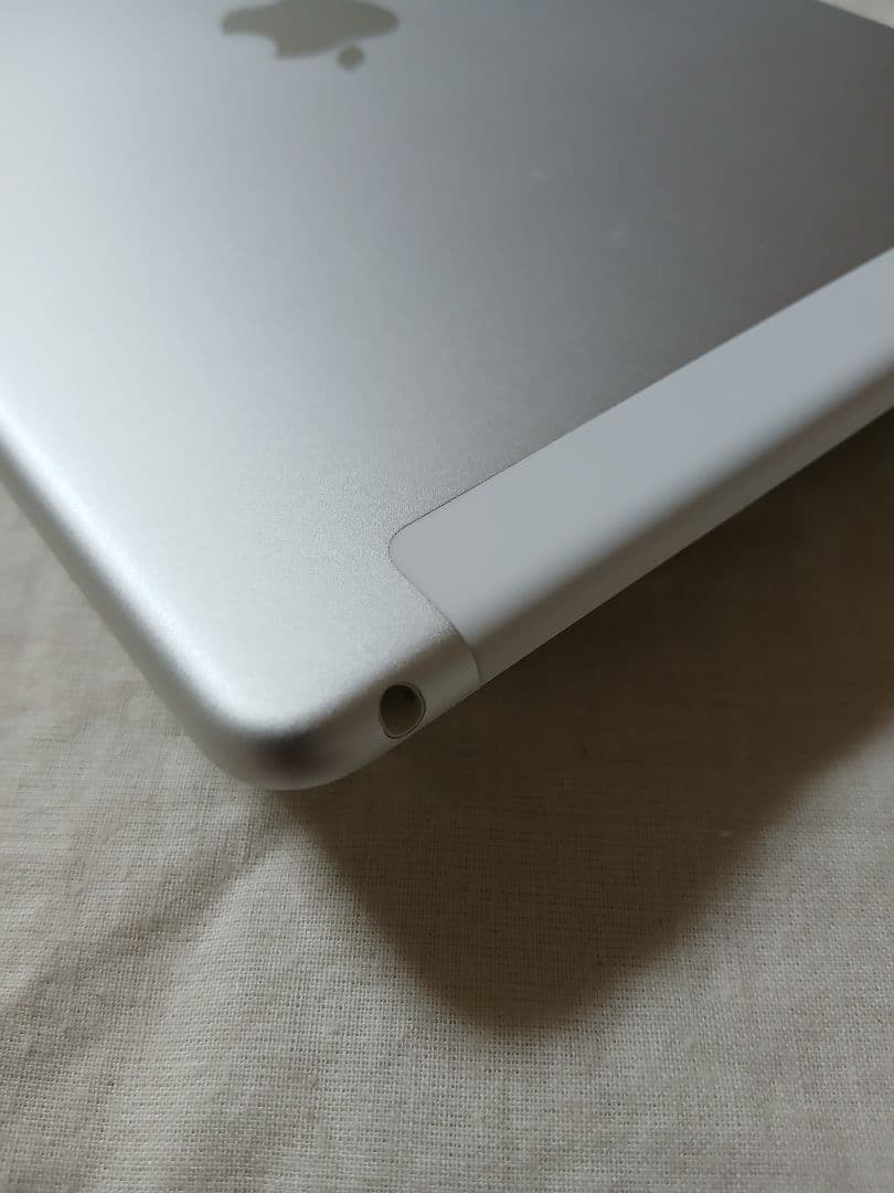 美品 iPad air 第2世代 バッテリー93%