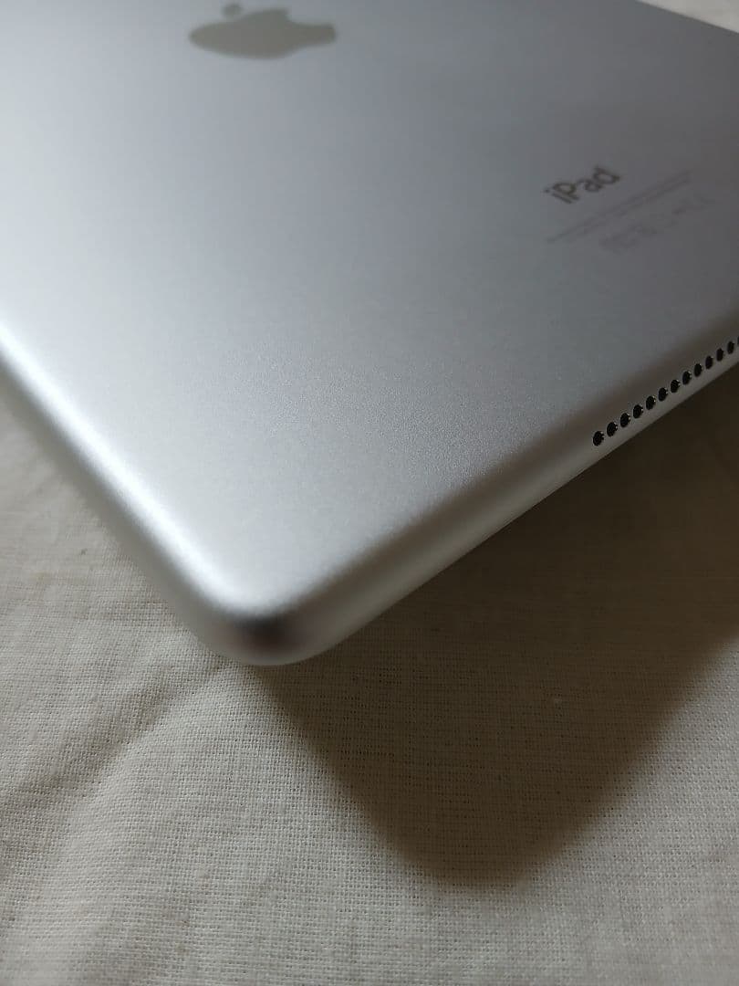 美品 iPad air 第2世代 バッテリー93%