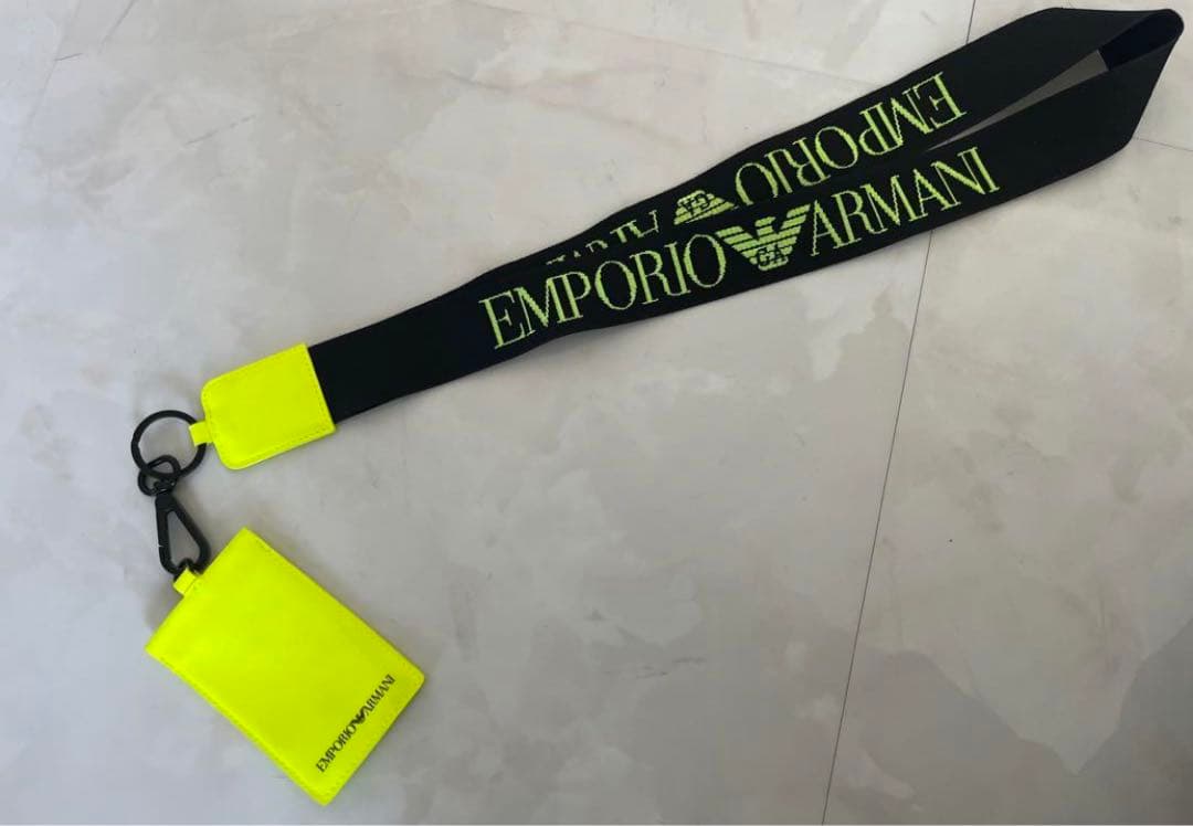 エンポリオアルマーニパスケースストラップ財布