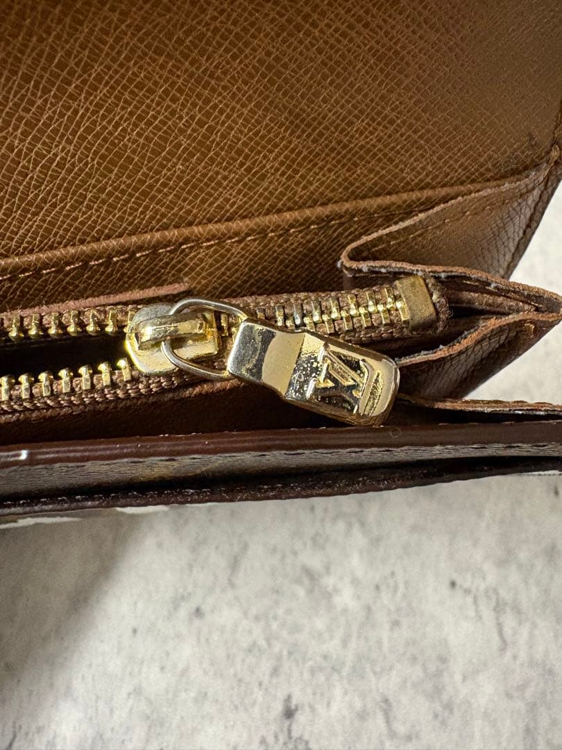 Louis Vuitton グラフィティ長財布