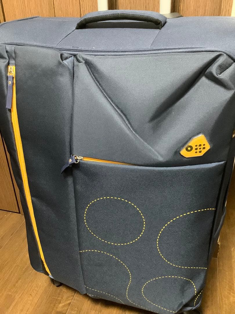 Samsonite サムソナイトソフトスーツケースキャリーバッグ4～7泊 66L