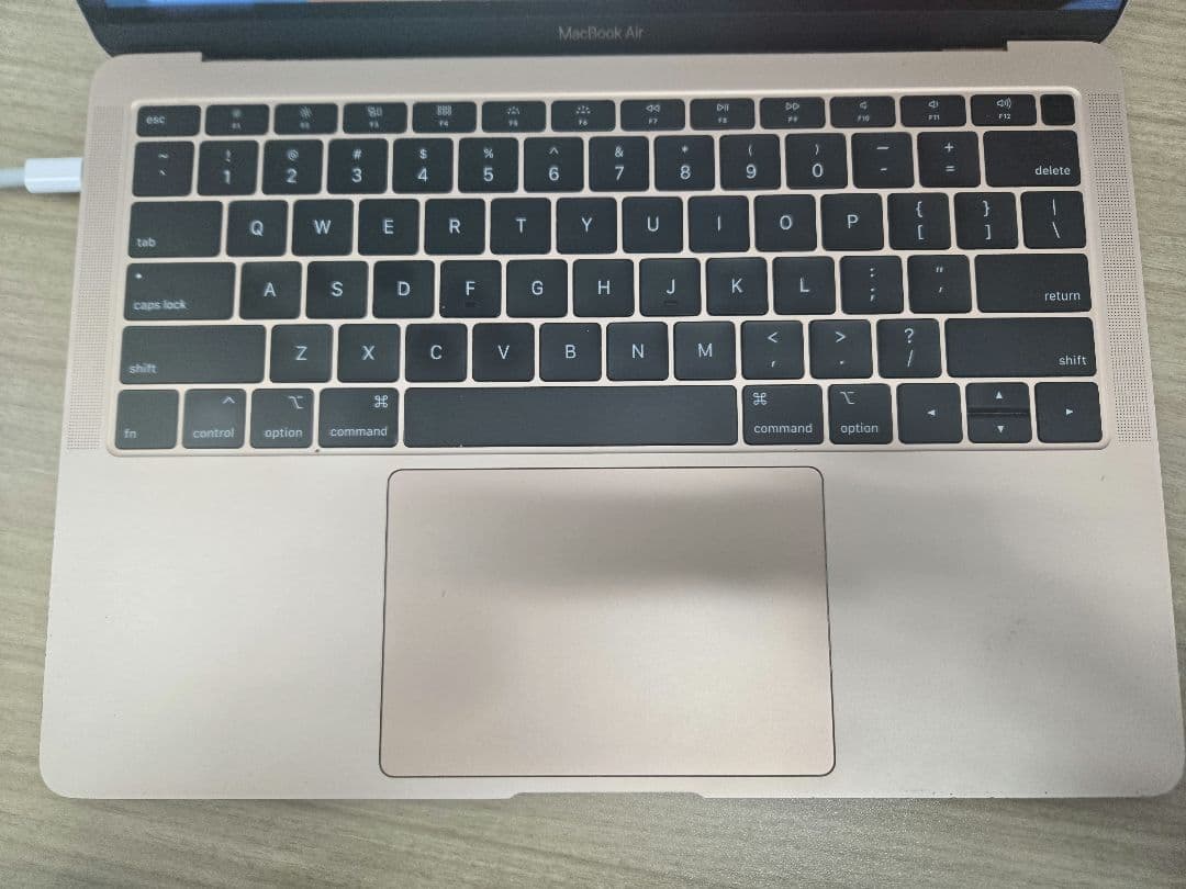 ⑦MacBook Air ローズゴールド 2018 13インチ250GB