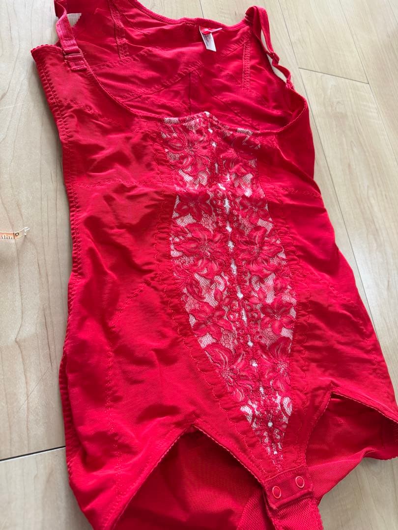 サミットインターナショナル リリーブーケ サポートスーツ　紅貴アンダーバスト90