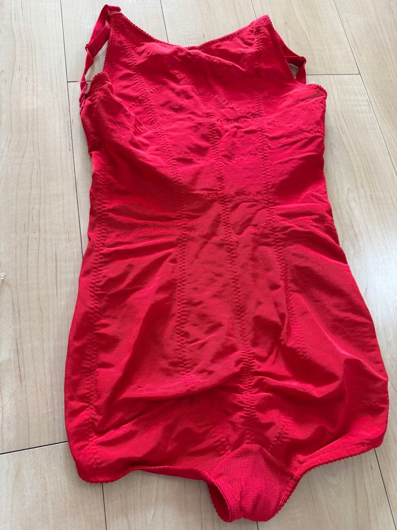 サミットインターナショナル リリーブーケ サポートスーツ　紅貴アンダーバスト90