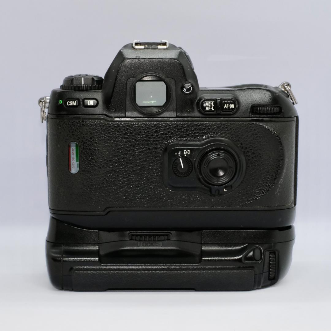 Nikon ニコン F100 MB-15グリップ・レンズ付き　 一眼レフカメラ
