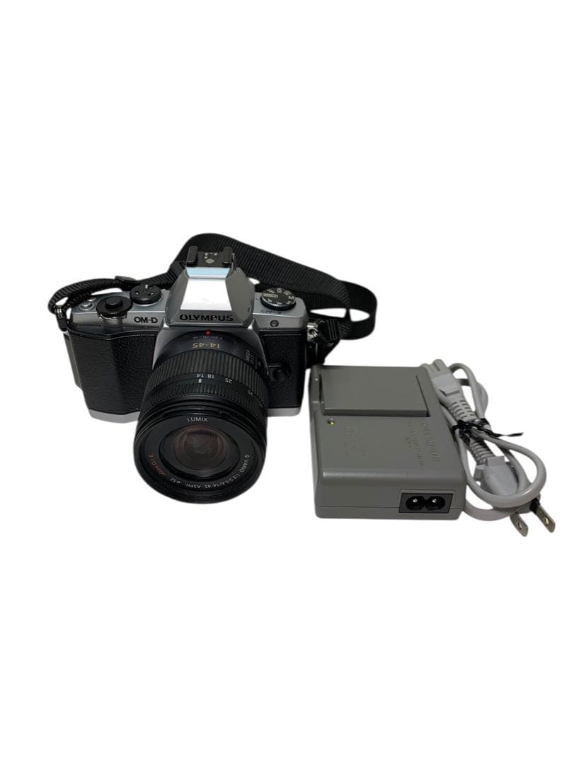 デジタルカメラ OLYMPUS OM-D E-M5 Panasonic h-fs014045