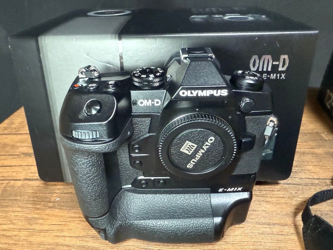 OLYMPUS OM-D E-M1X 本体