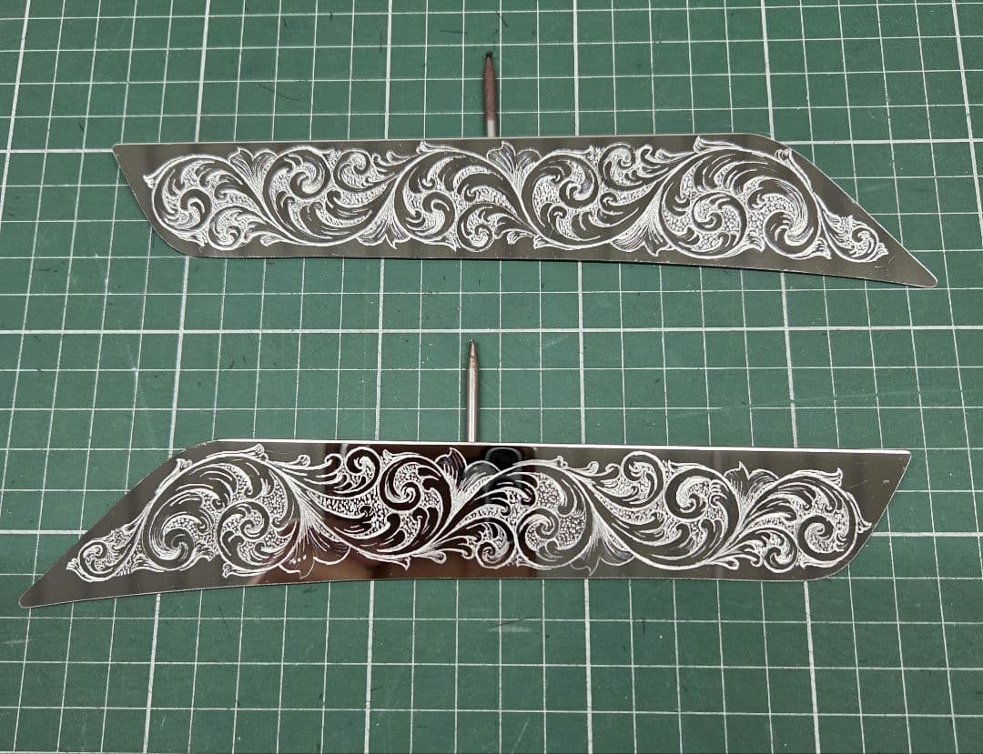 17スーパーグレート等ドアガーニッシュ無用ドアプロテクター 唐草模様　削込み加工