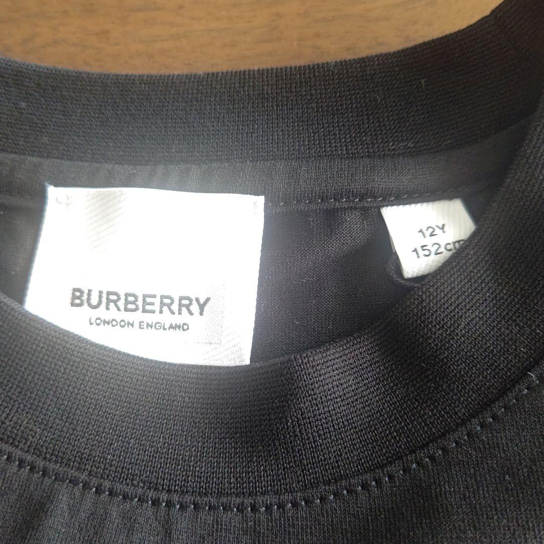 kana BURBERRY ロゴ ブラック Tシャツ 12Y