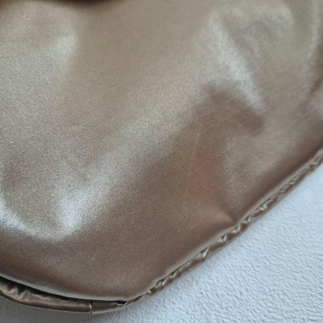 未使用級✨LeSportsac×HARIBO コラボ ゴールドボディバッグ