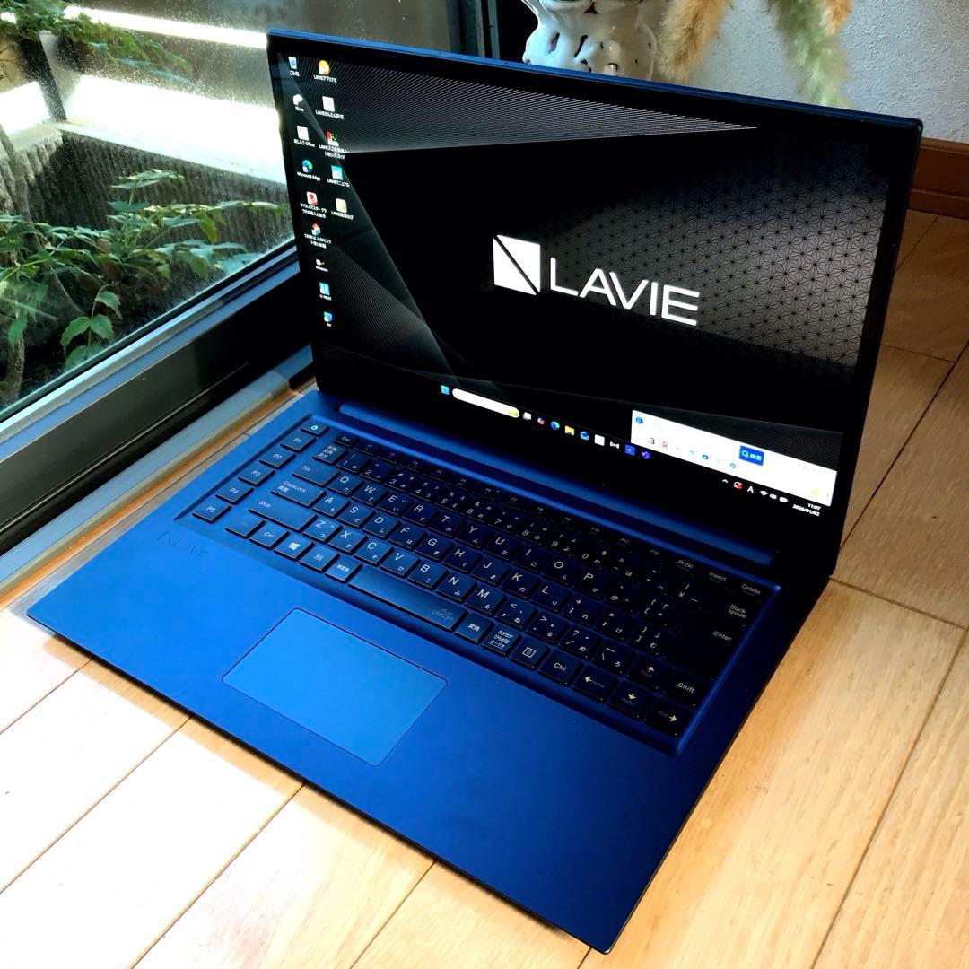 美品LaVieVEGA LV750/R【有機ELUltraHD4Kディスプレイ】