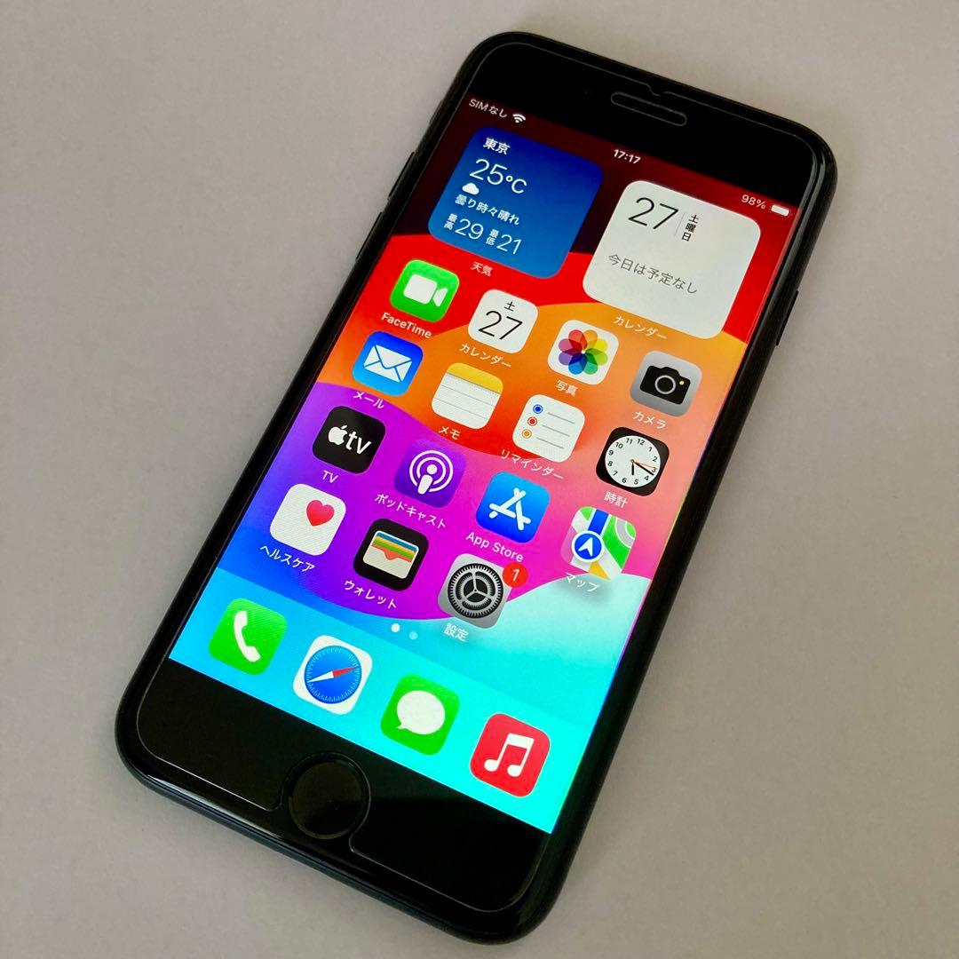 Apple iPhone SE（第2世代）黒 64GB 中古品（海外版）