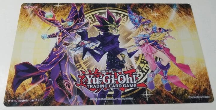 遊戯王 公式 プレイマット 闇遊戯 ブラックマジシャンガール
