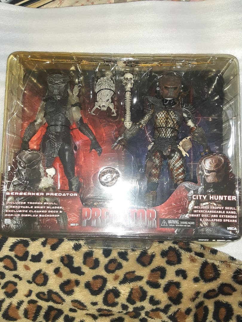 プレデター　ネカ　フィギュア　２パック
