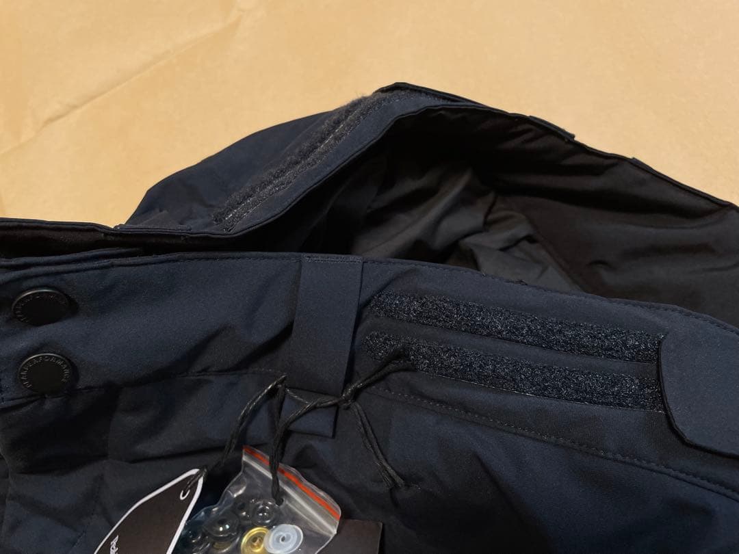 新品 Peak Performance ANIMA パンツ S ネイビー アニマ