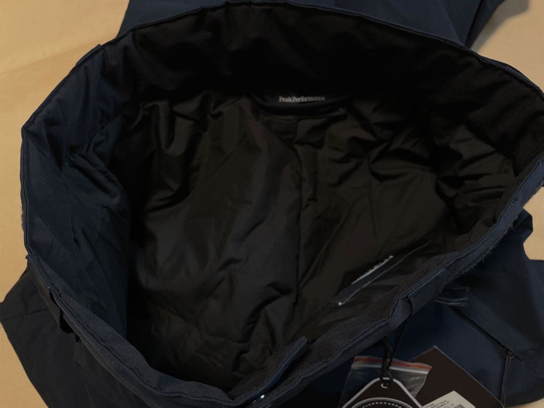 新品 Peak Performance ANIMA パンツ S ネイビー アニマ