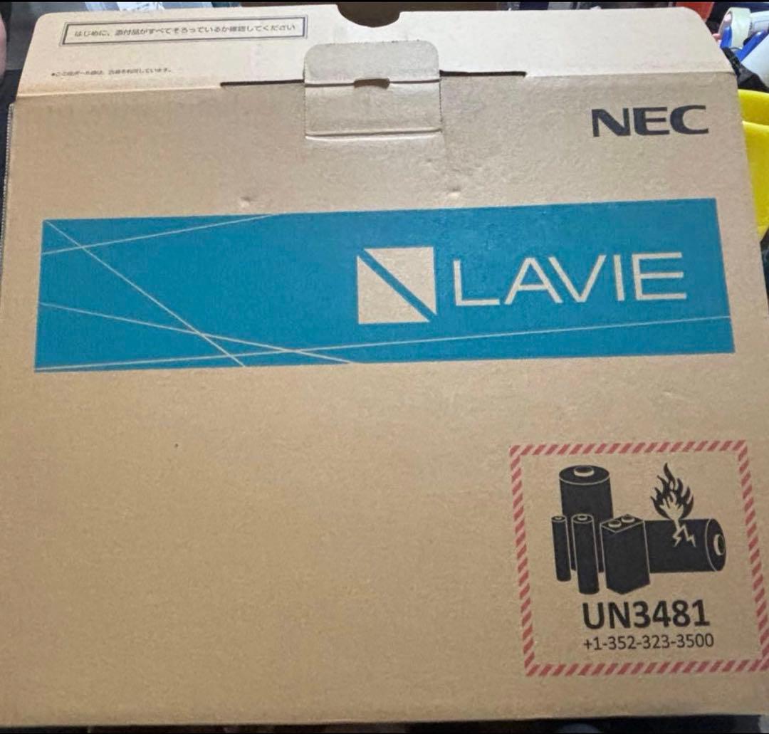 LAVIE N15 N1565/CA ［PC-N1565CAW］ 2021年秋
