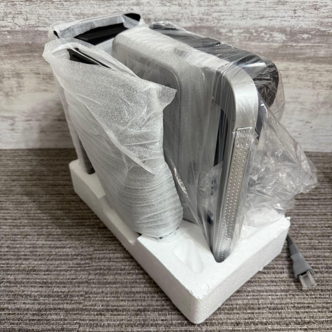 未使用　デロンギ　ワッフルメーカー SW13ABCJ-S