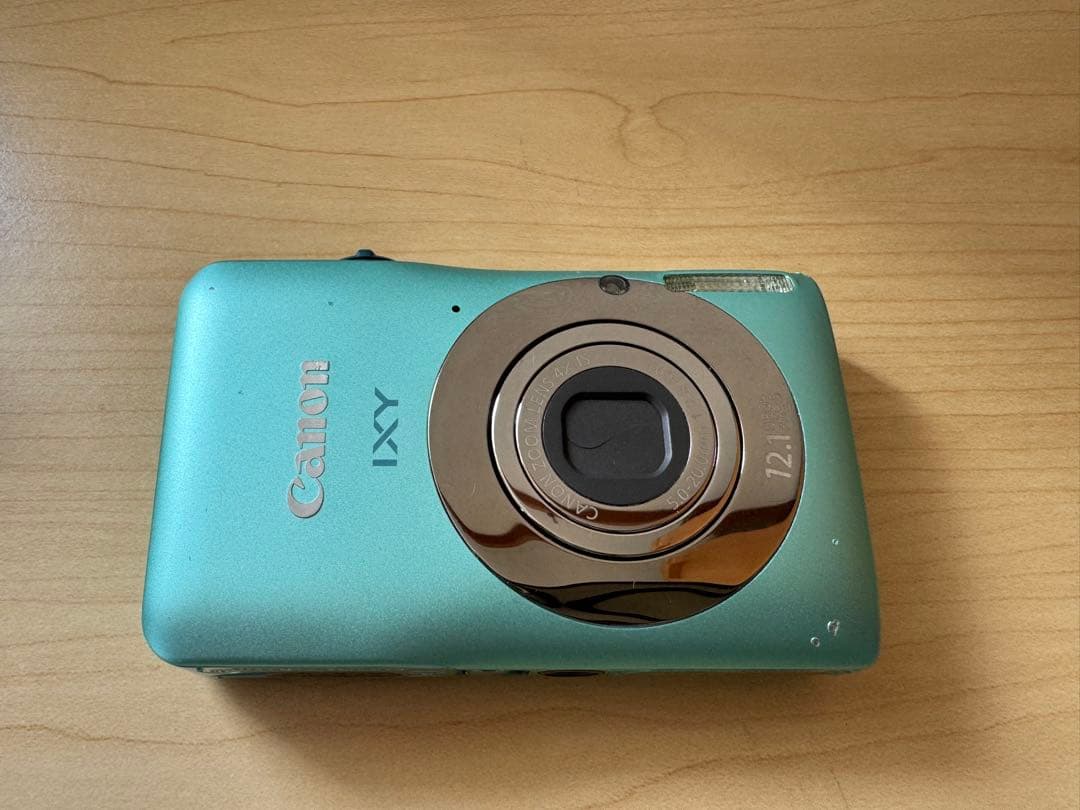 Canon IXY 200F ミントグリーン 本体と充電器付き