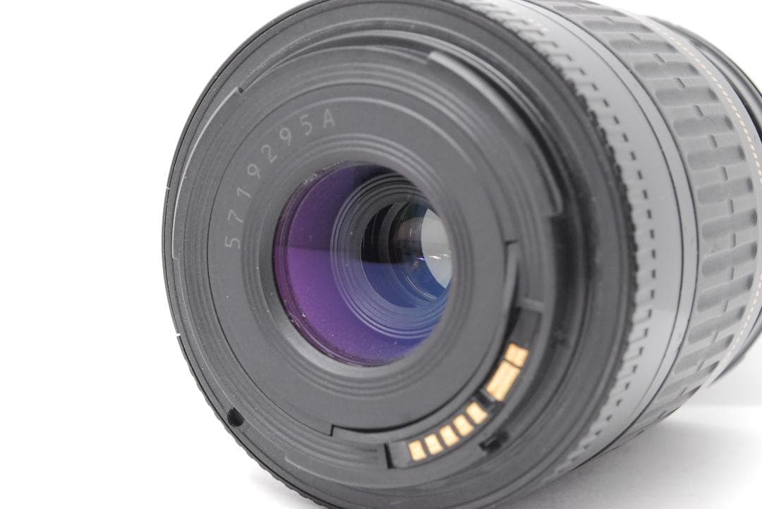 【光学極美品】Canon Kiss X8i　スマホ転送　WiFiモデル　自撮り