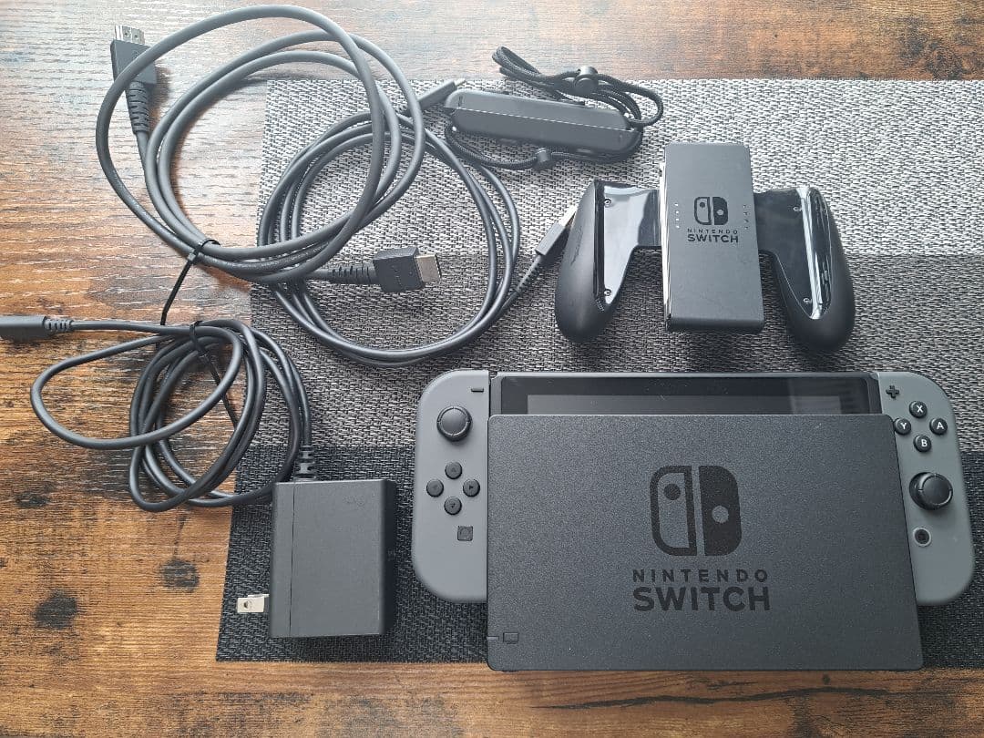 Nintendo Switch 本体　グレー　付属品あり