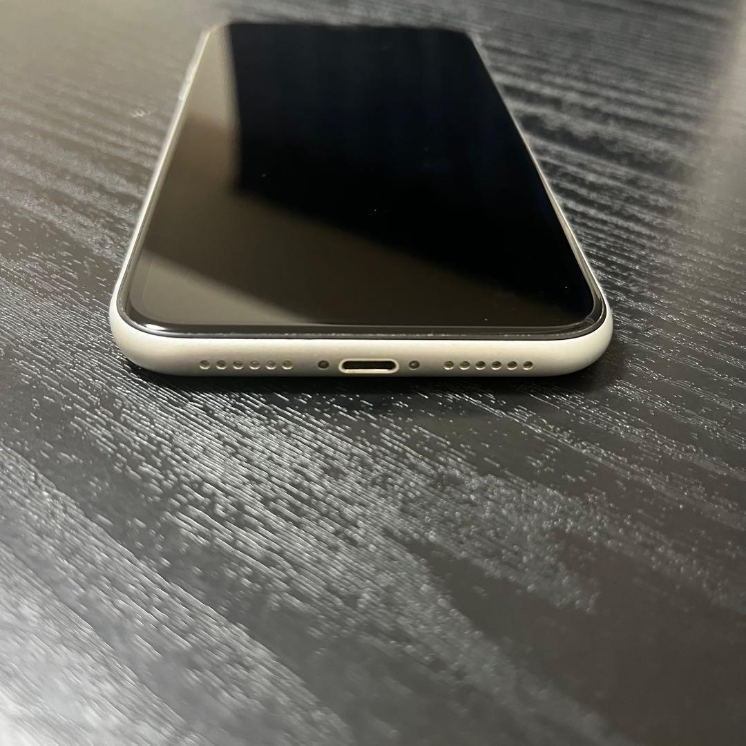 美品 動作正常 iPhone XR ホワイト 128GB