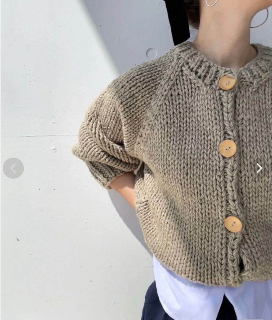 isook ハンドニットカーディガン