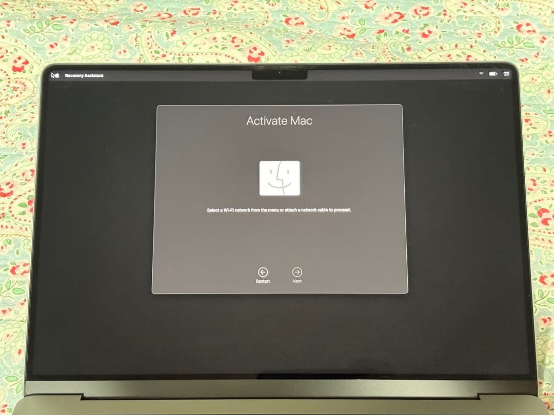 Apple MacBook Pro M3 14インチ 8GB 1TB SSD