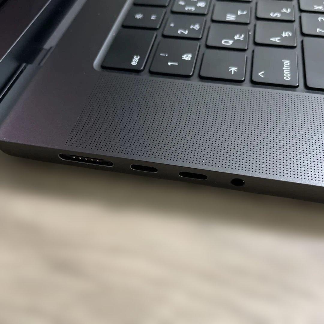 MacBookPro M4pro 48GBメモリ512GB スペースグレー