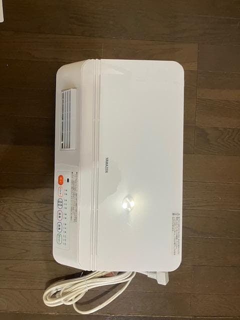 山善 壁掛式 脱衣所温風ヒーターDFX-RJ12(W)