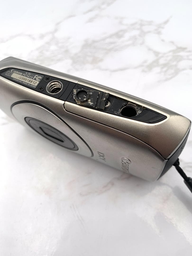 【動作未確認】ジャンク Canon キャノン IXY 30S デジカメ