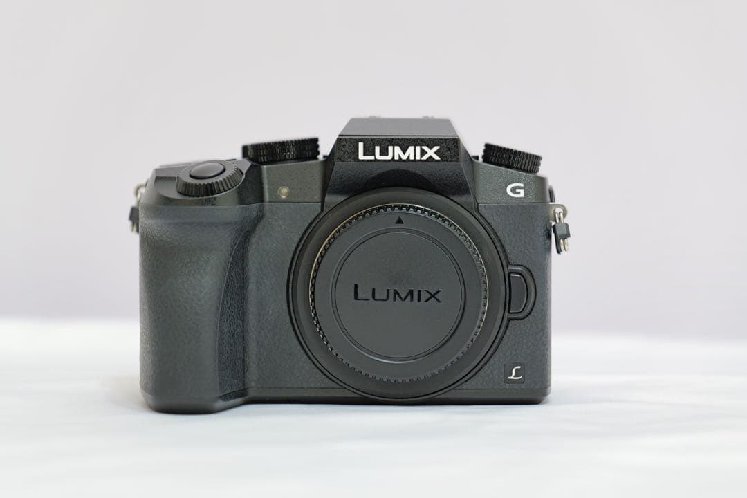 美品　LUMIX G7 ボディ バッテリー SDカード64G 外部電源付き
