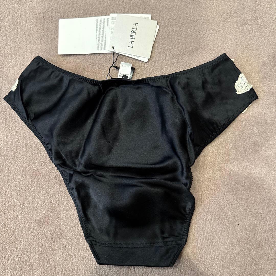 LA PERLA ブラック刺繍シルクショーツ 新品未使用