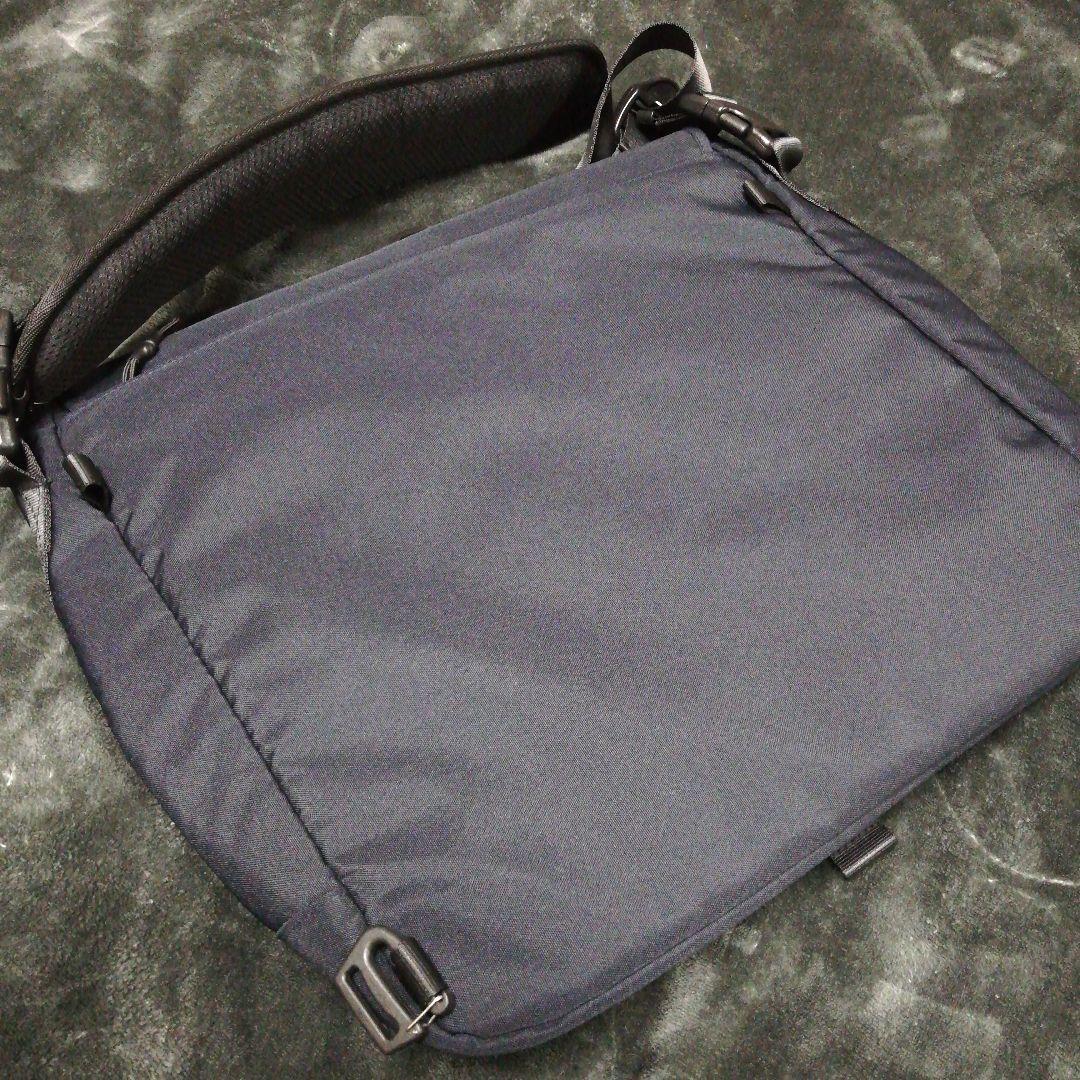 マ*8様 WHITEÂGEホワイタージュ MOD.NAVY Messenger