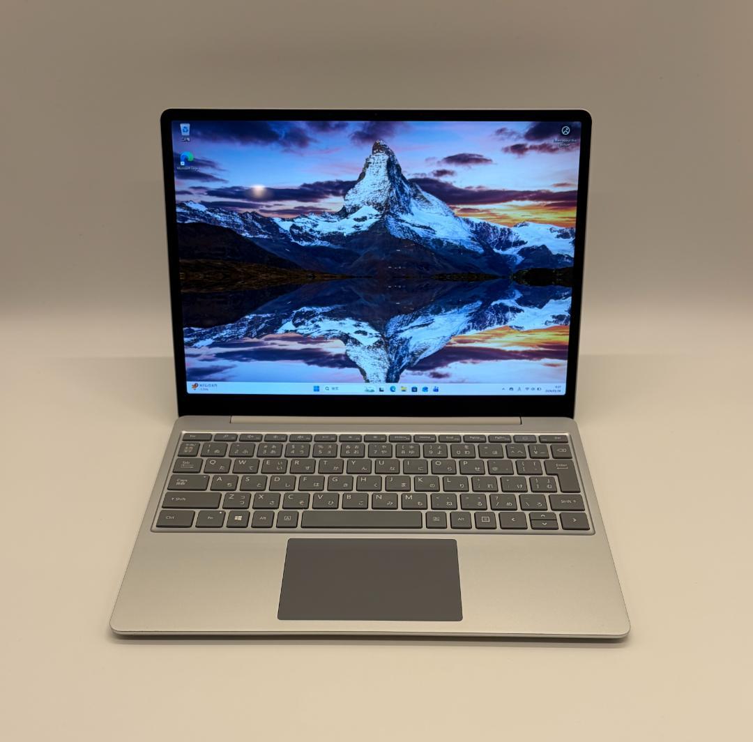 高速、高性能、Surface Laptop Go、16GB、256GB NVMe