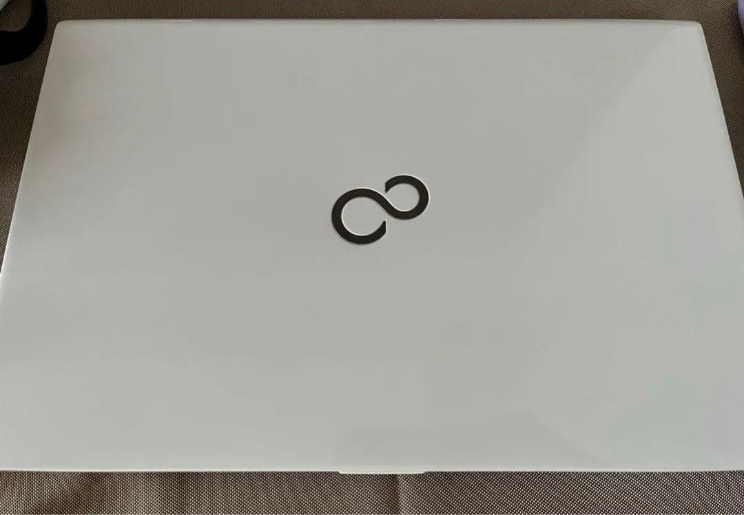 美品 Fujitsu sh75/w