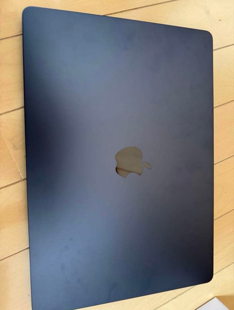 MacBook air ミッドナイト　M2チップ搭載