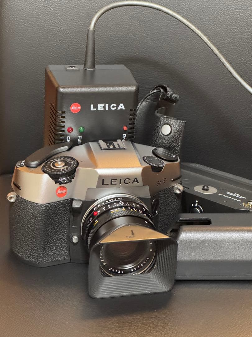 新同　美品！LEICA R8カメラ +MD-R8+エルマリート28mm+フィルム