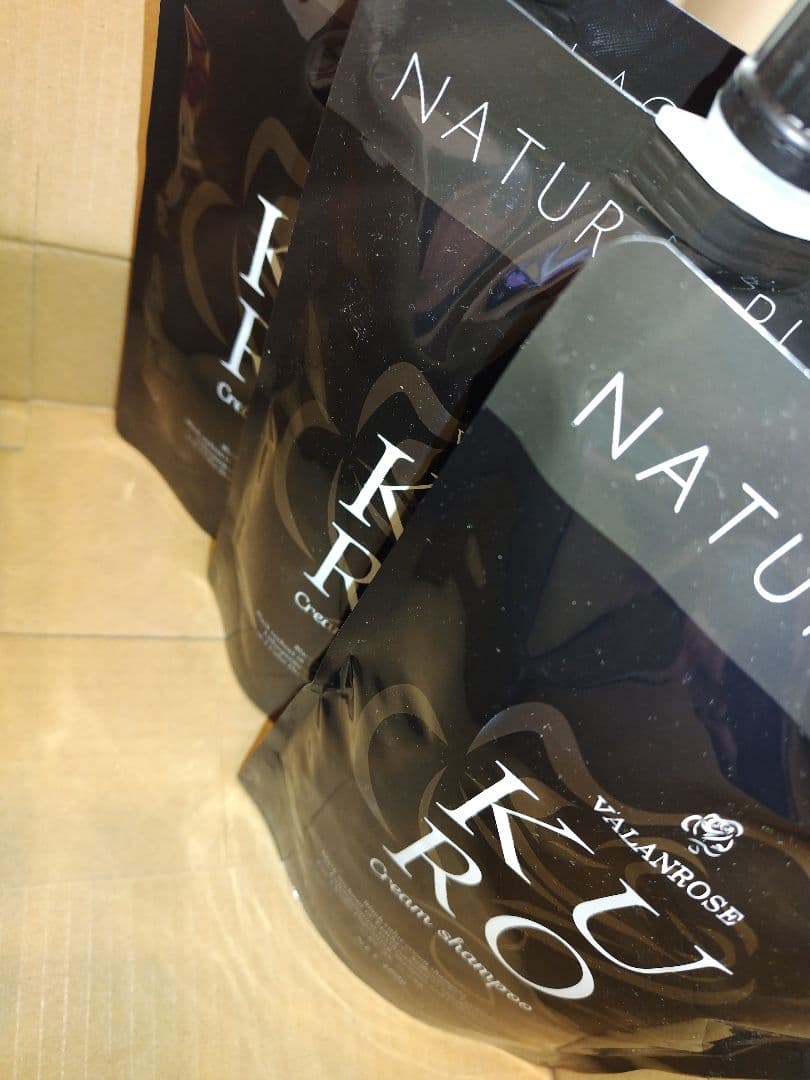 VR KURO クロクリームシャンプー 400g 白髪染め ブラック 3本セット