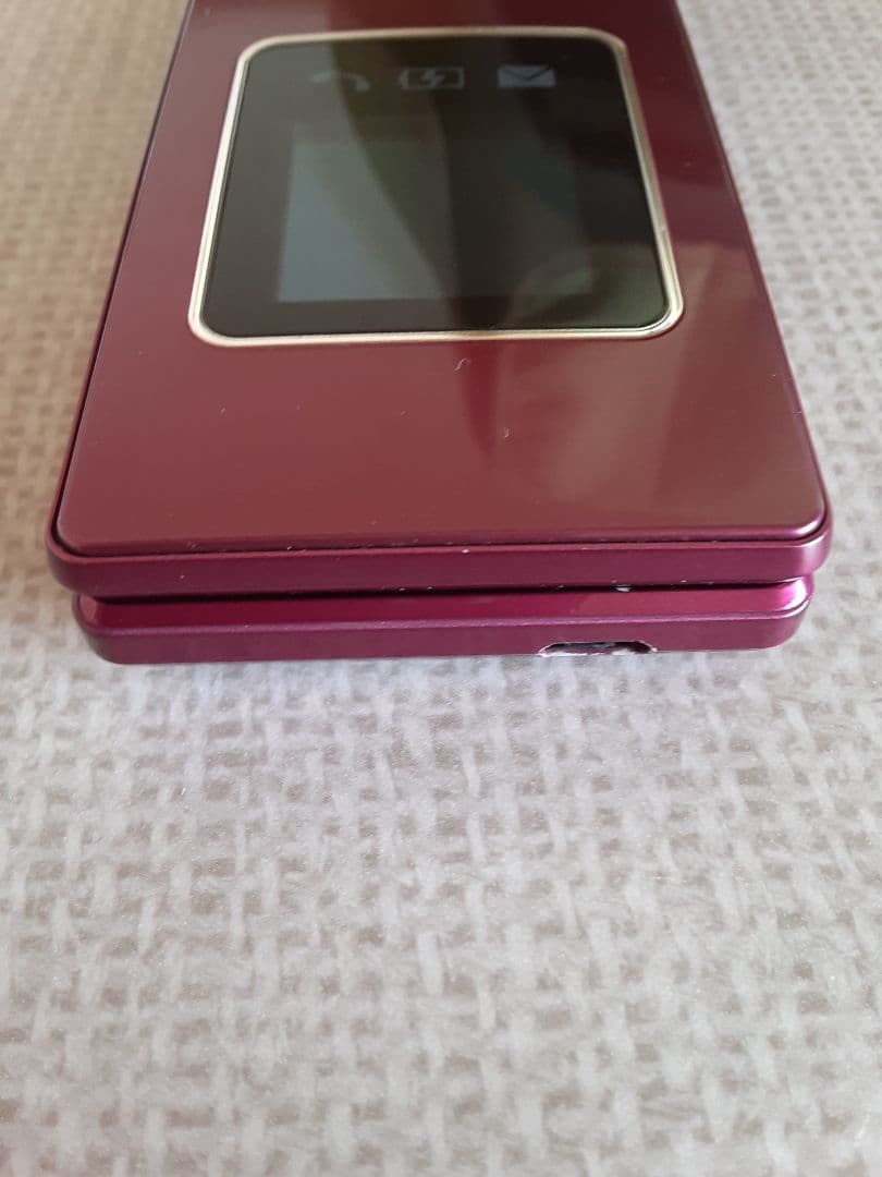 SoftBankかんたん携帯9 NP505SH ワインレッド