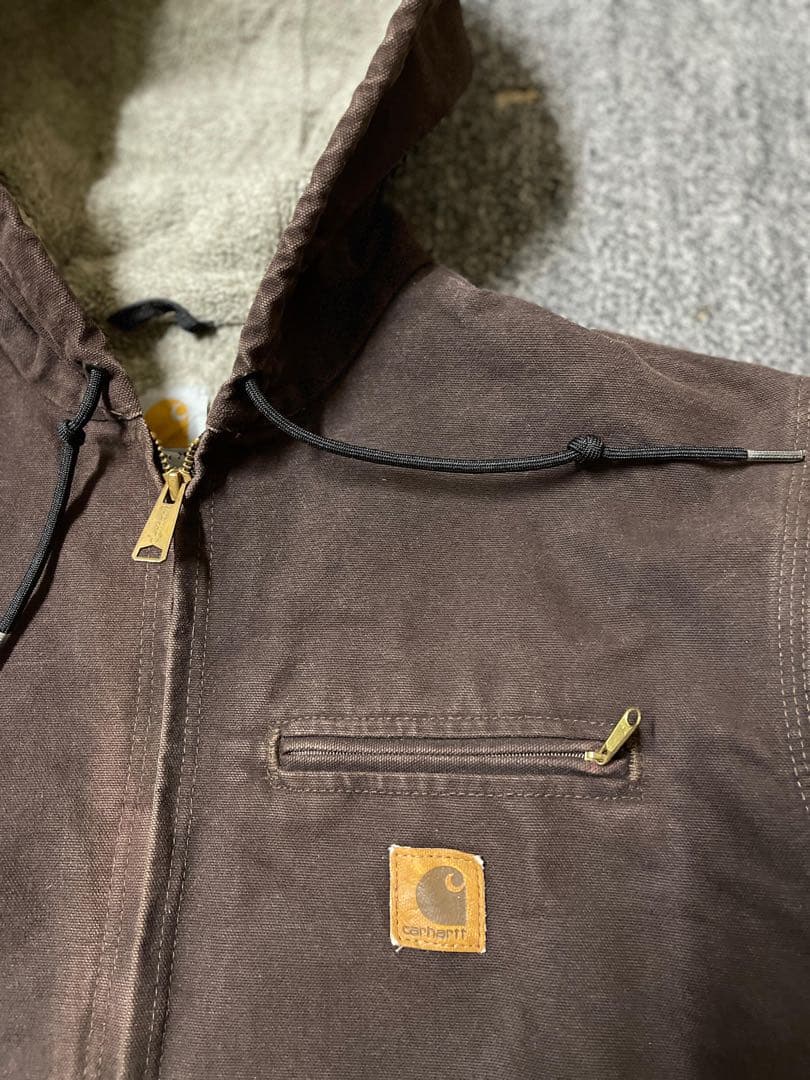 O*)様 ら*様 Carhartt フード付きブラウンジャケット