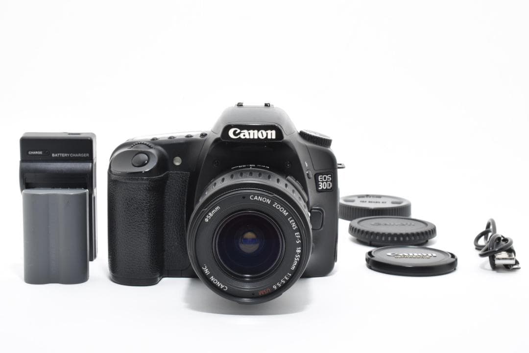 《 美品 》　キャノン　Canon EOS 30D レンズセット 18−55mm