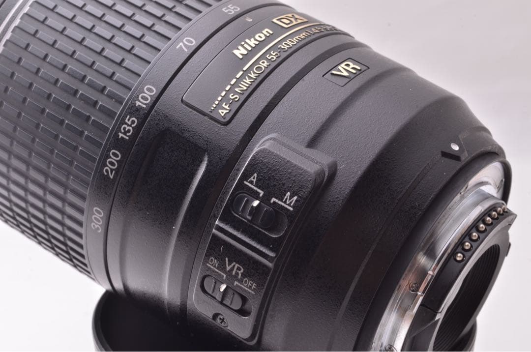 感動の【望遠レンズ 300ｍｍ】ニコンAF-S NIKKOR 55-300 VR