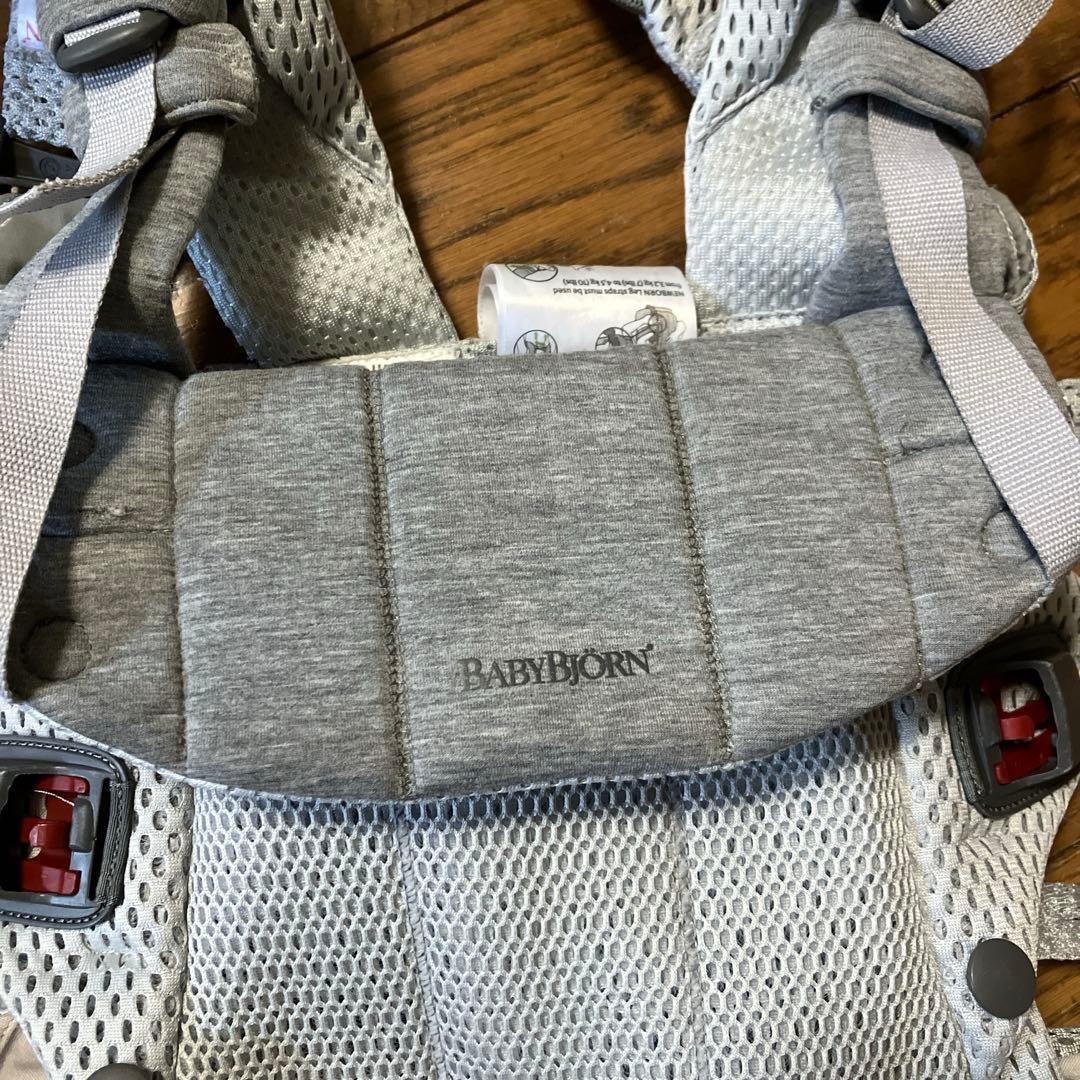 BABYBJÖRN ベビーキャリアハーモニー　抱っこ紐 メッシュ　シルバー
