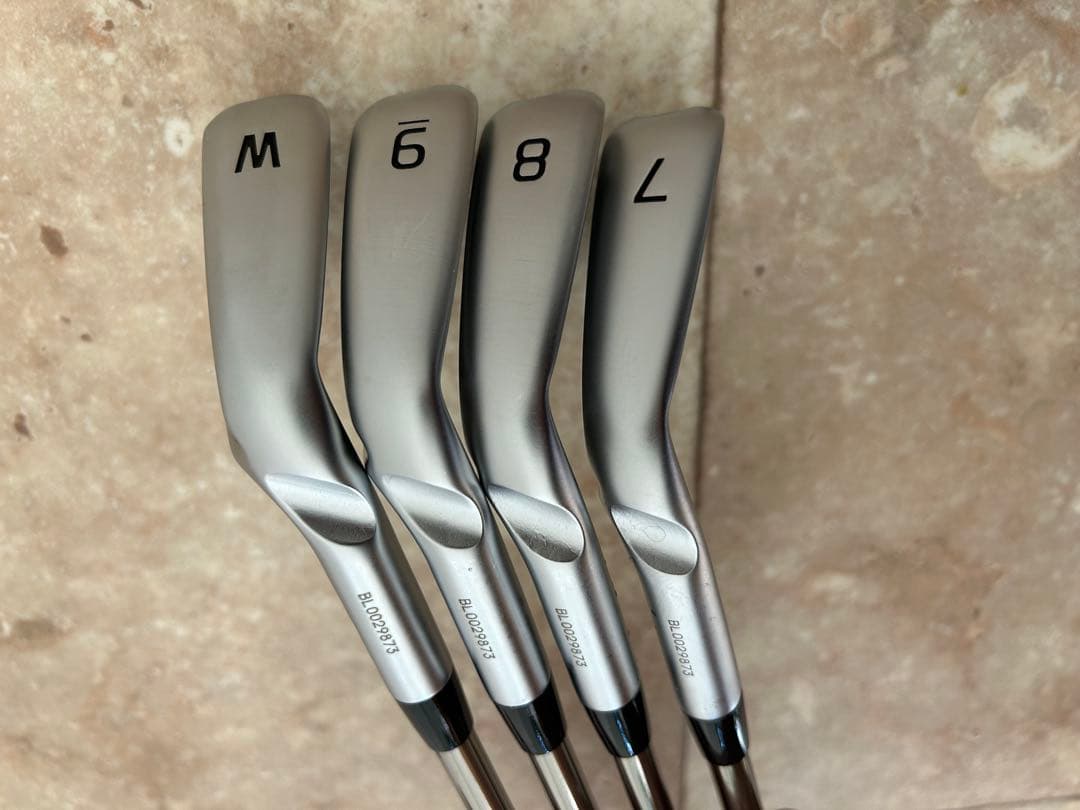 new PING i240 TOUR 2.0 CHROME I 黒 4本